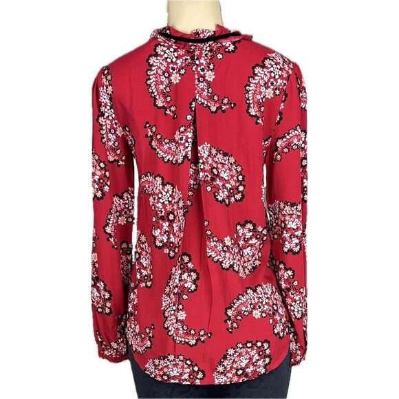 St. John's Bay S Red Floral Tie Keyhole Neckline Curved Hem Long Sleeve Blouse - Picture 4 of 6